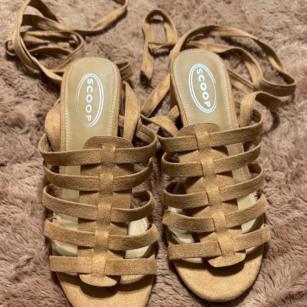 Women's Tan Strappy Sandals
